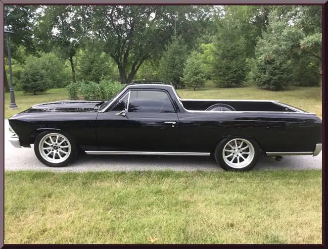 Retro pickup with silver wheels
