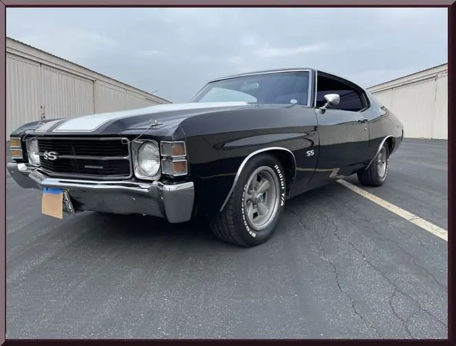 Retro vehicle with racing stripes