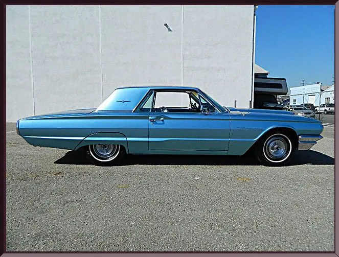 Retro vehicle side profile view